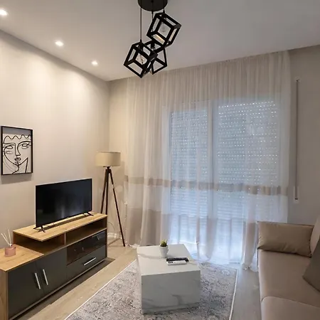 Apartamento Regency Univers Near Mother Teresa Airport & 10 Min From Centre *