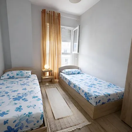 Apartamento Regency Univers Near Mother Teresa Airport & 10 Min From Centre