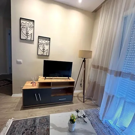 Regency Univers Near Mother Teresa Airport & 10 Min From Centre Tirana