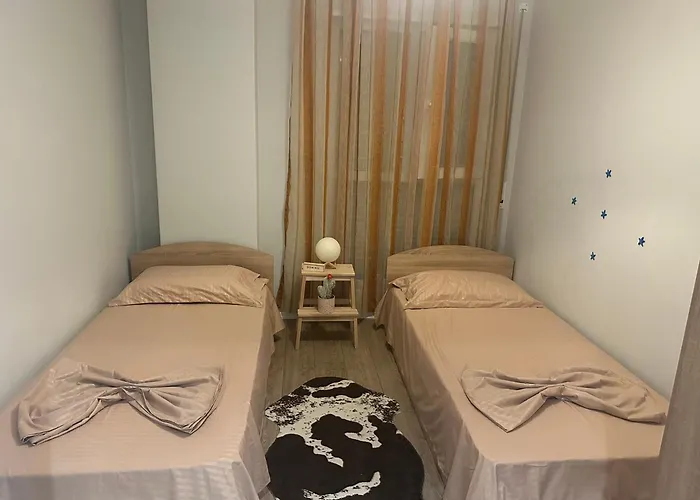 Regency Univers Near Mother Teresa Airport & 10 Min From Centre 티라나