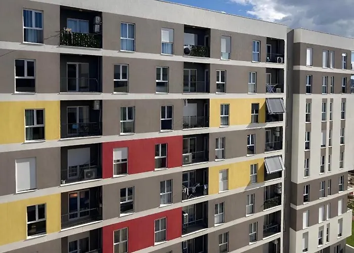 Regency Univers Near Mother Teresa Airport & 10 Min From Centre Apartament Tirana